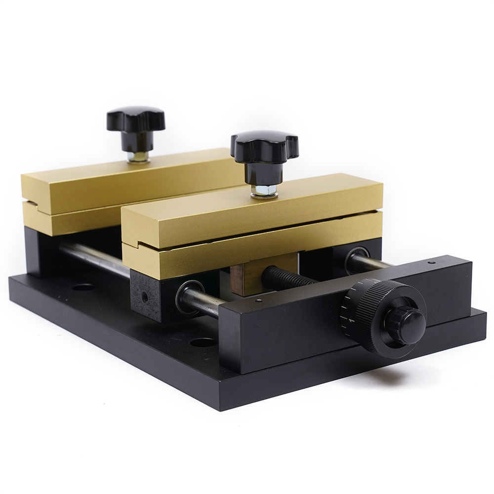 Industrial Laser Marking Machine - อุปกรณ์ยึดจับสำหรับเครื่องตัดเลเซอร์ แกะสลัก และมาร์กกิ้ง ทำจากอะลูมิเนียมอัลลอยด์ชุบอโนไดซ์ พร้อมตัวหนีบเลื่อนแบบยึดด้านเดียว มีรูยึดแบบ