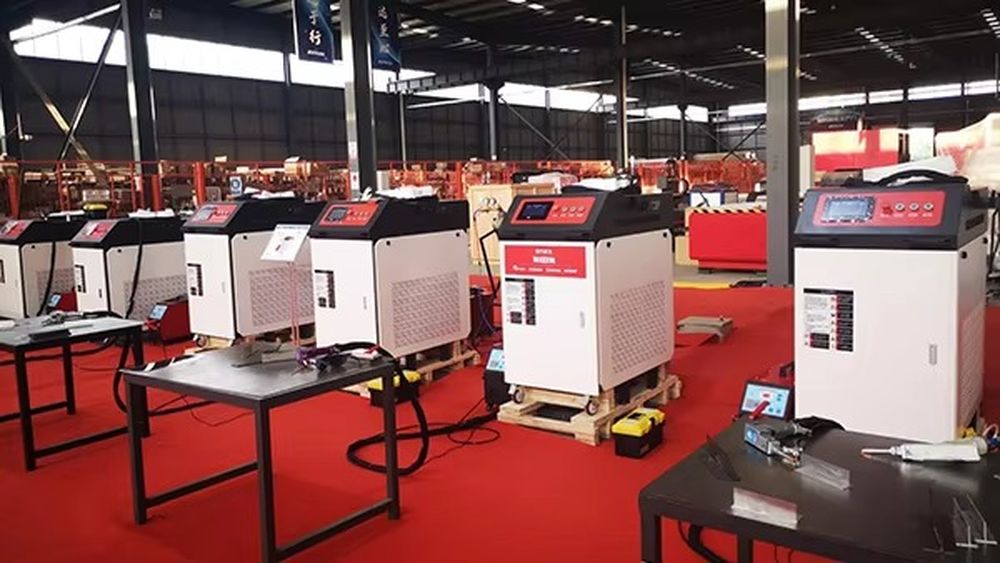 เครื่องเชื่อมและทำความสะอาดด้ว - Industrial Laser Welding Machine For Sale บทวิจารณ์และราคา